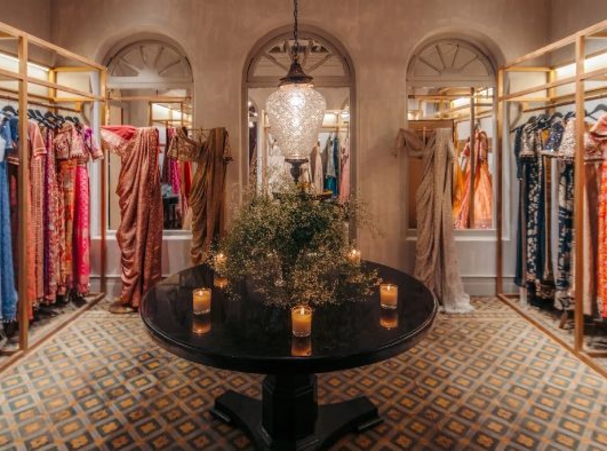 Tarun Tahiliani opens Bangalore store